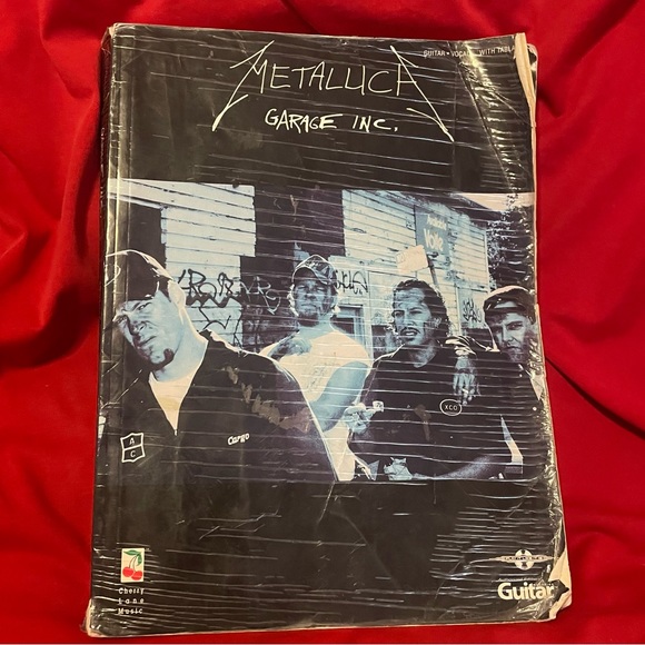 Metallica ‘Garage Inc’ Album Tablature Book - Picture 1 of 3
